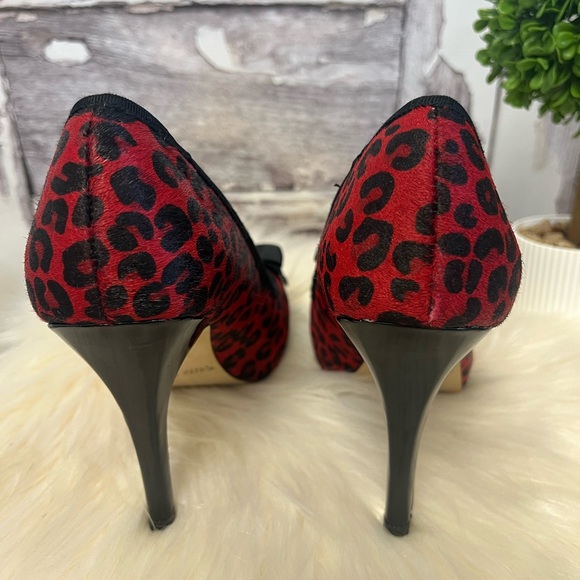 White House Black Market Naomi Red Leopard Pumps Heels 8M - Picture 5 of 10